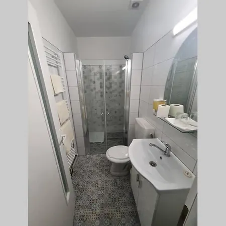 Apartament Casa Frizerului - Pets Allowed For Free & Moto Friendly
