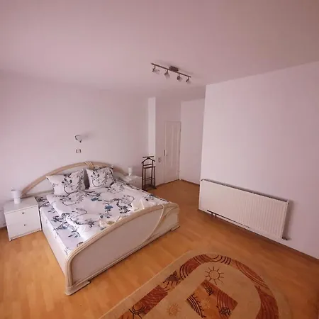 Apartament Casa Frizerului - Pets Allowed For Free & Moto Friendly Sebeş